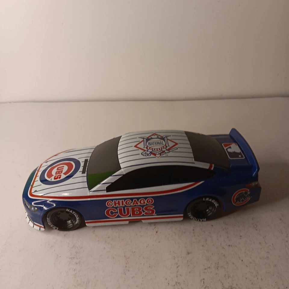 Coche de carreras Lionel edición limitada MLB CHICAGO CUBS ESCALA 1:18 11 pulgadas stock Foto 3 de 4