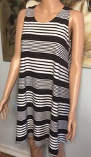 Derek Heart Size Medium Woman's Black/White Striped Sleeveless Midi Dress Pullon