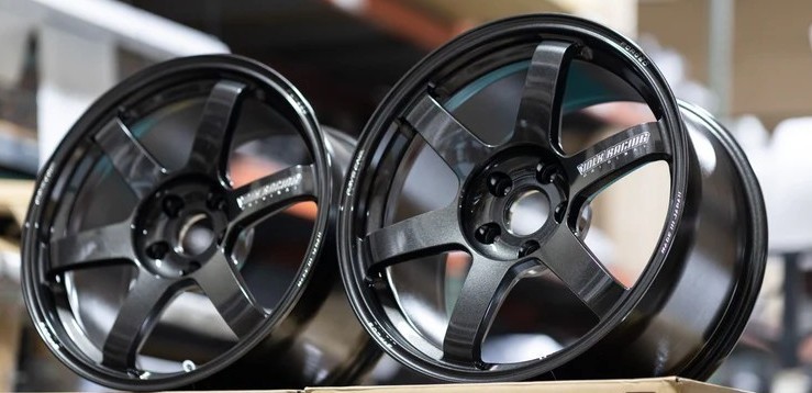 RAYS Volk TE37 Saga S-Plus Wheels 18