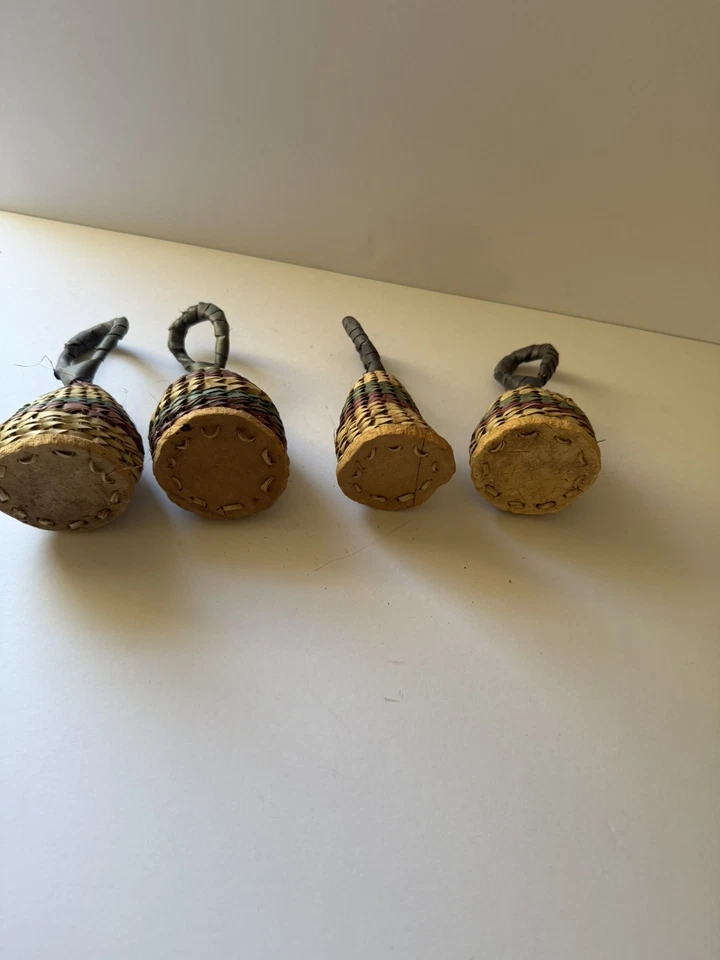 Cesta de ratán tejida de colección Caxixi agitador musical idiófono maraca conjunto de cuatro  Foto 2 de 4