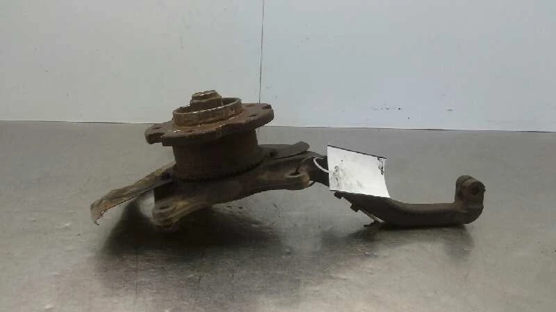 RECHTER KNÖCHEL VORNE / 2019627 FÜR SSANGYONG RODIUS XDI - Bild 2 von 4