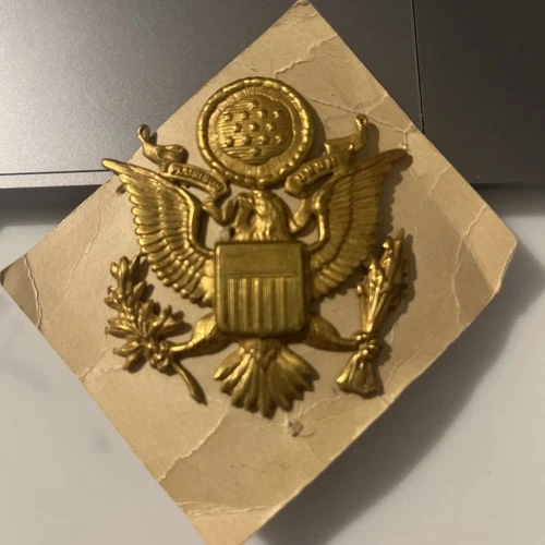 WW2 US Army Air Force Original Officer Gold Eagle Cap Hat Badge Military