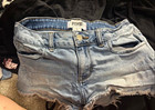 PINK Victoria's Secret Cut Off Denim Shorts Light Wash Blue 5-Pocket Size 6 — photo 1