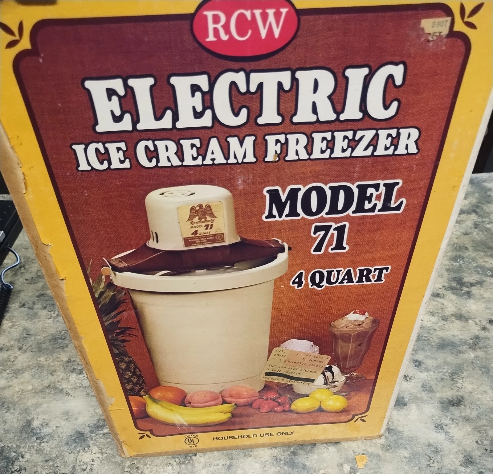 RCW Electric Ice Cream Freezer Model 71 Almond Vtg. Tested Works Good