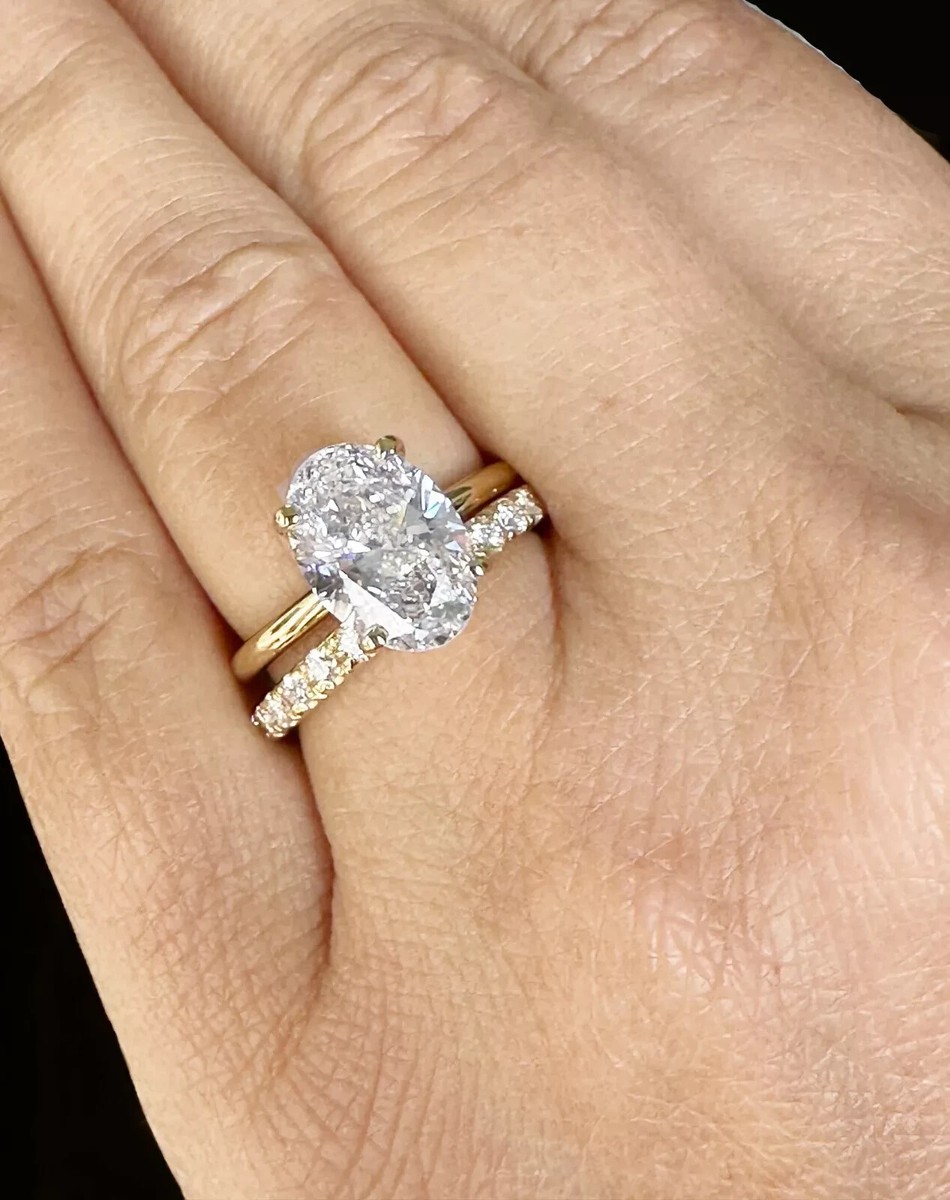 Ct E VS1 Lab Grown Oval Diamond Ring With Band IGI Certified