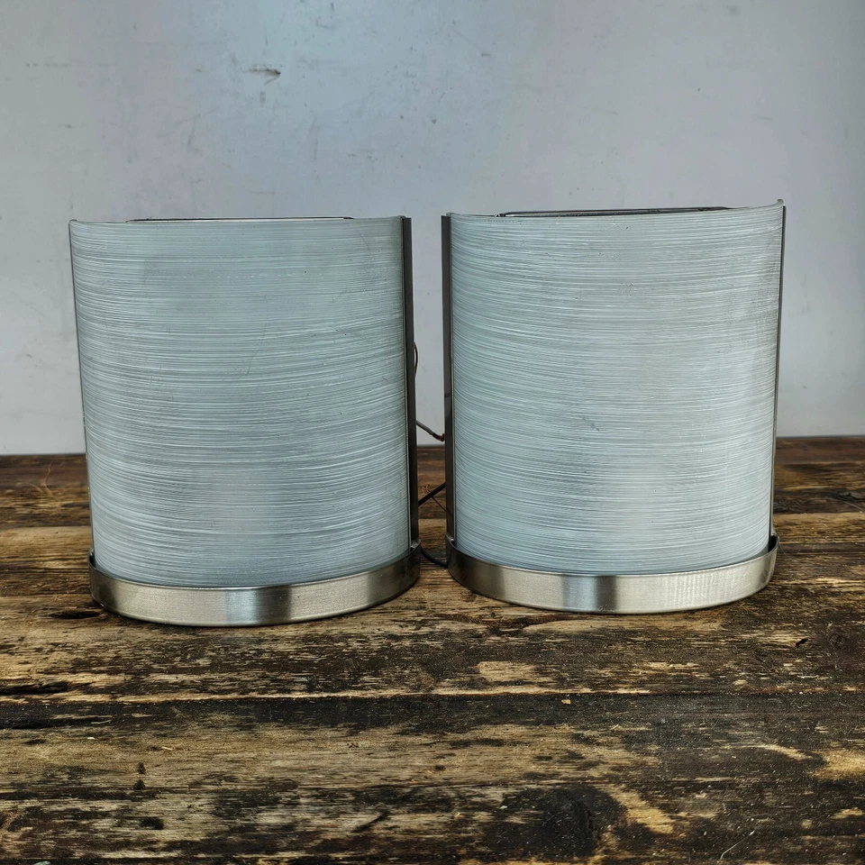 Комплект из 2 матовых никелевых настенных бра для туалетного столика с текстурированным стеклом - Изображение 2 из 4