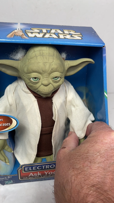 Vintage Star Wars Original Trilogy Electronic Ask Yoda Interactive