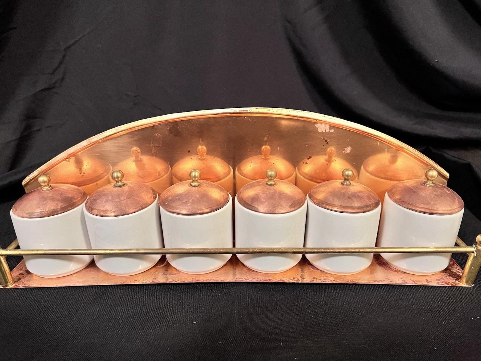 Vintage Benjamin & Medwin Spice Rack Porcelain Pots, Copper Lids - Portugal Rare
Opens in a new wind
