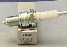New Genuine NGK BP6ES 7333 Spark Plug
