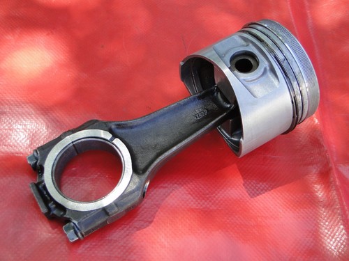 Pistón Maserati Biturbo 2.5 V6 Am453 STD 91.6 mm OEM 311225005 con varilla de conexión - Imagen 2 de 8