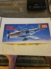Academy 12485 1/72 P-51D Mustang FIGHTER New ...