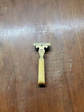 Vintage Schick Eversharp Repeating Razor Amber Bakelite Handle / 0224