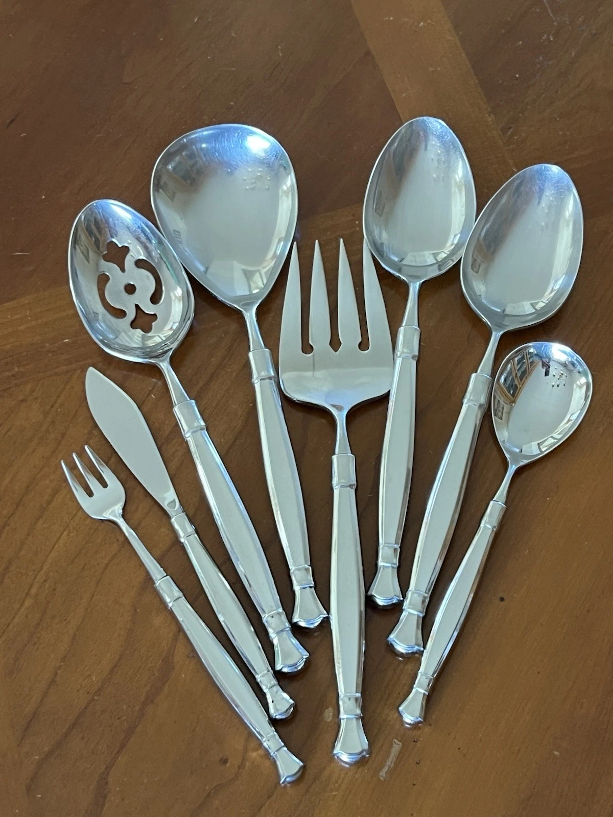 Oneida Act 1 One Cube Set of 8 Serving Pieces Stainless Flatware