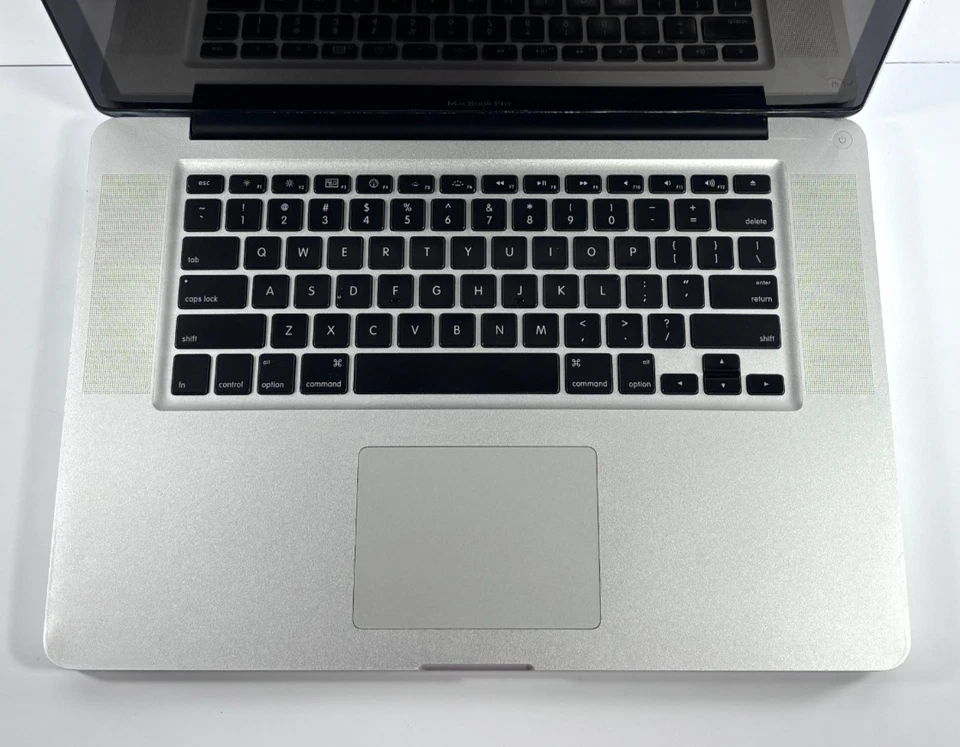 PARTS - 2009 Apple MacBook Pro 15" A1286 - 3.06GHz Core 2 Duo, 4GB RAM, 500 HDD - Image 3 of 4