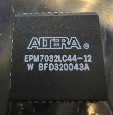EPM7032LC44-12, ALTERA, PLCC-44, 12ns