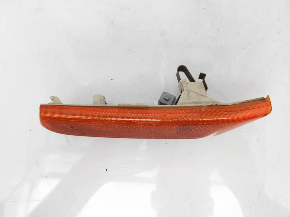 Lámpara marcadora delantera del lado del conductor Porsche Boxster 1997-2004 996-631-037-02 *grieta* Foto 2 de 4