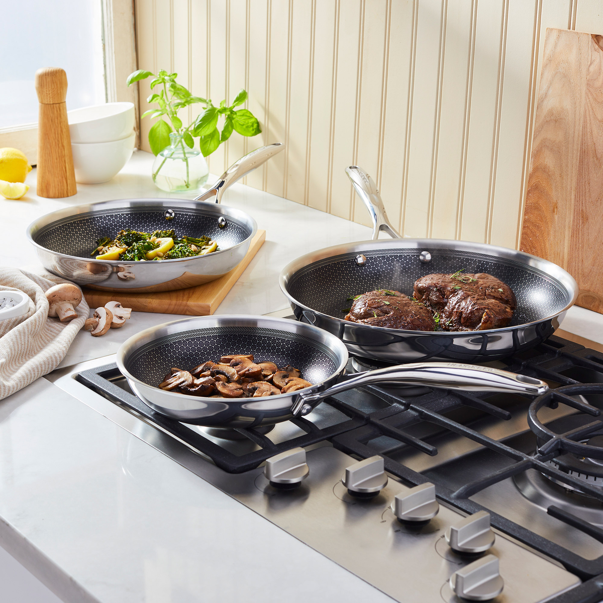 Henckels Paradigm Non-Stick 3-Piece Skillet Fry Pan Set, 8