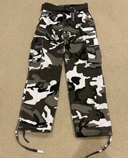 NWT Men’s Nathan Black White Camouflage Belted Cargo Pocket Pants ALL SIZES