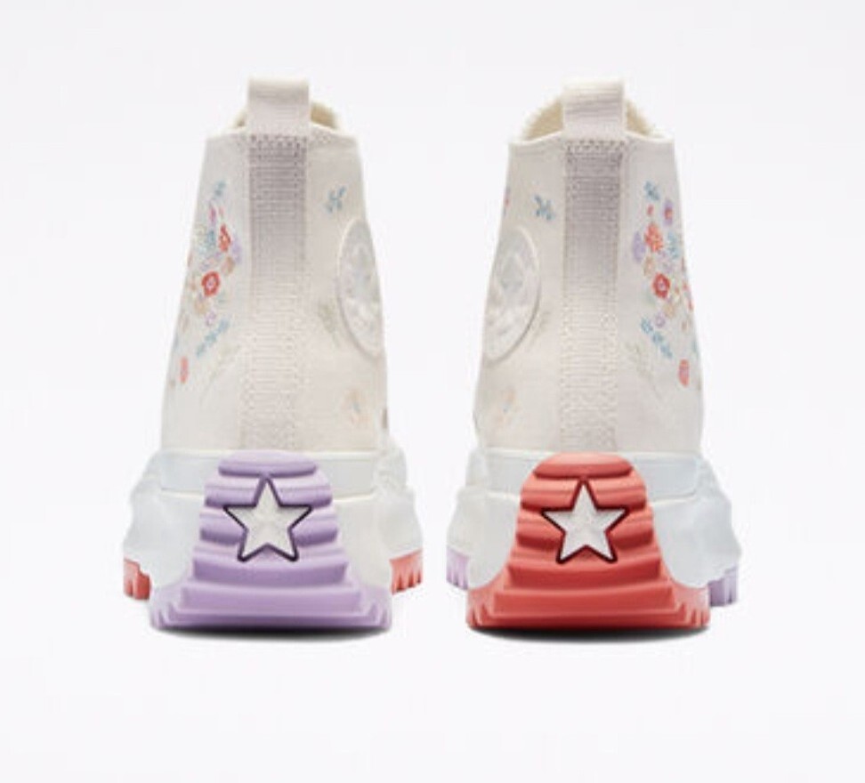 Size 8.5 - Converse Run Star Hike Platform High Embroidered