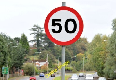 Foto 6x4 Geschwindigkeitsbegrenzungsschild, Belfast (Oktober 2014) Ballyhackamore A 50mph c2014