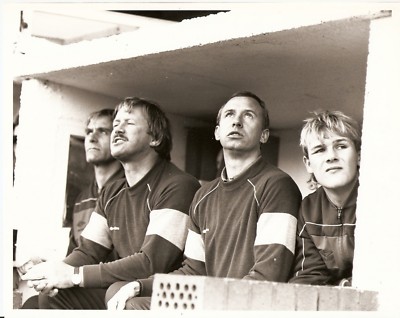 Original Pressefoto Bolton Wanderers John McGovern & C Wright 20.10.84 10x8 Zoll
