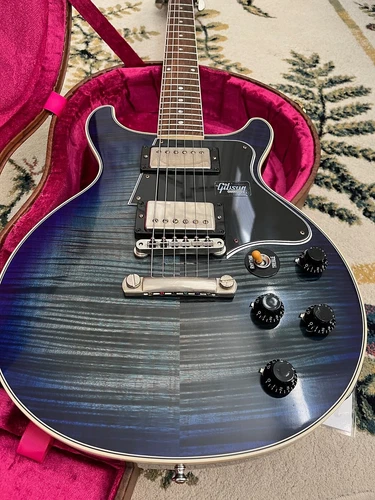 Gibson custom shop double cut trans blue with custom buckers, very rare 