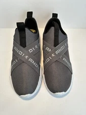 AND1 Shoes men's size 9 Gray White speckle sole Slip on Sneaker Fabric Upper