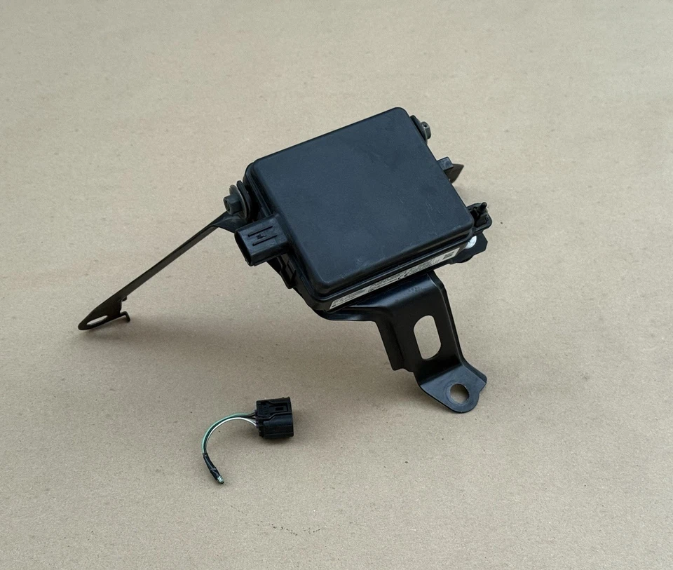 2016-2019 Toyota Mirai Distance Radar Sensor / Cruise Sensor 88210-62010 OEM - Image 2 of 4