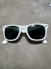 Ray-Ban WAYFARER White Sunglasses Used Italy Accessories Included