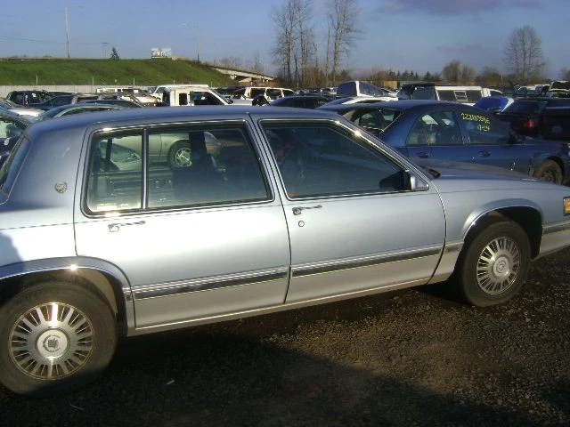 Luz trasera para 91-93 DEVILLE 7251028 Foto 4 de 4