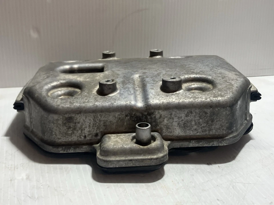 2009 Kawasaki Vulcan Classic 1700 Valve Cover, Right (OEM) - Imagem 4 de 4