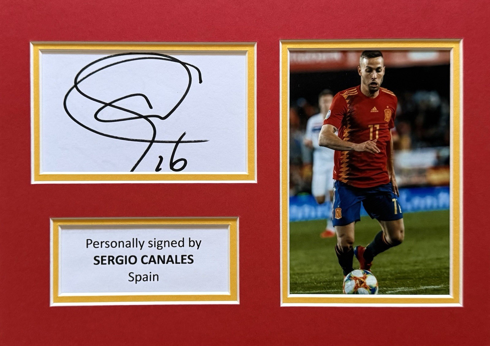 GENUINE SERGIO CANALES SIGNED WHITE CARD IN A4 SPAIN DISPLAY + FRAME