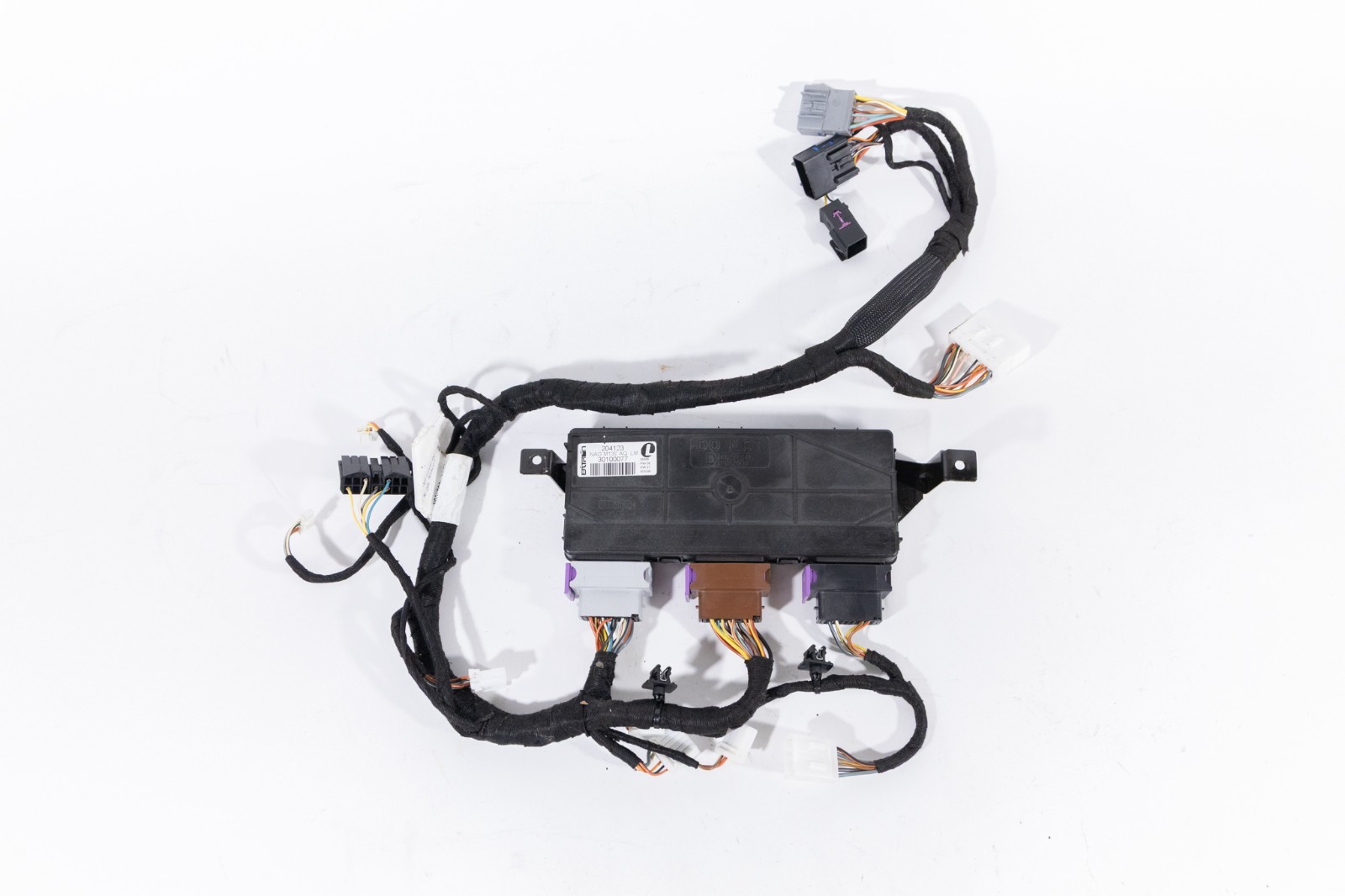 Used 2003-2008 Maserati M139 Quattroporte Driver Seat Control Module w/ Wiring