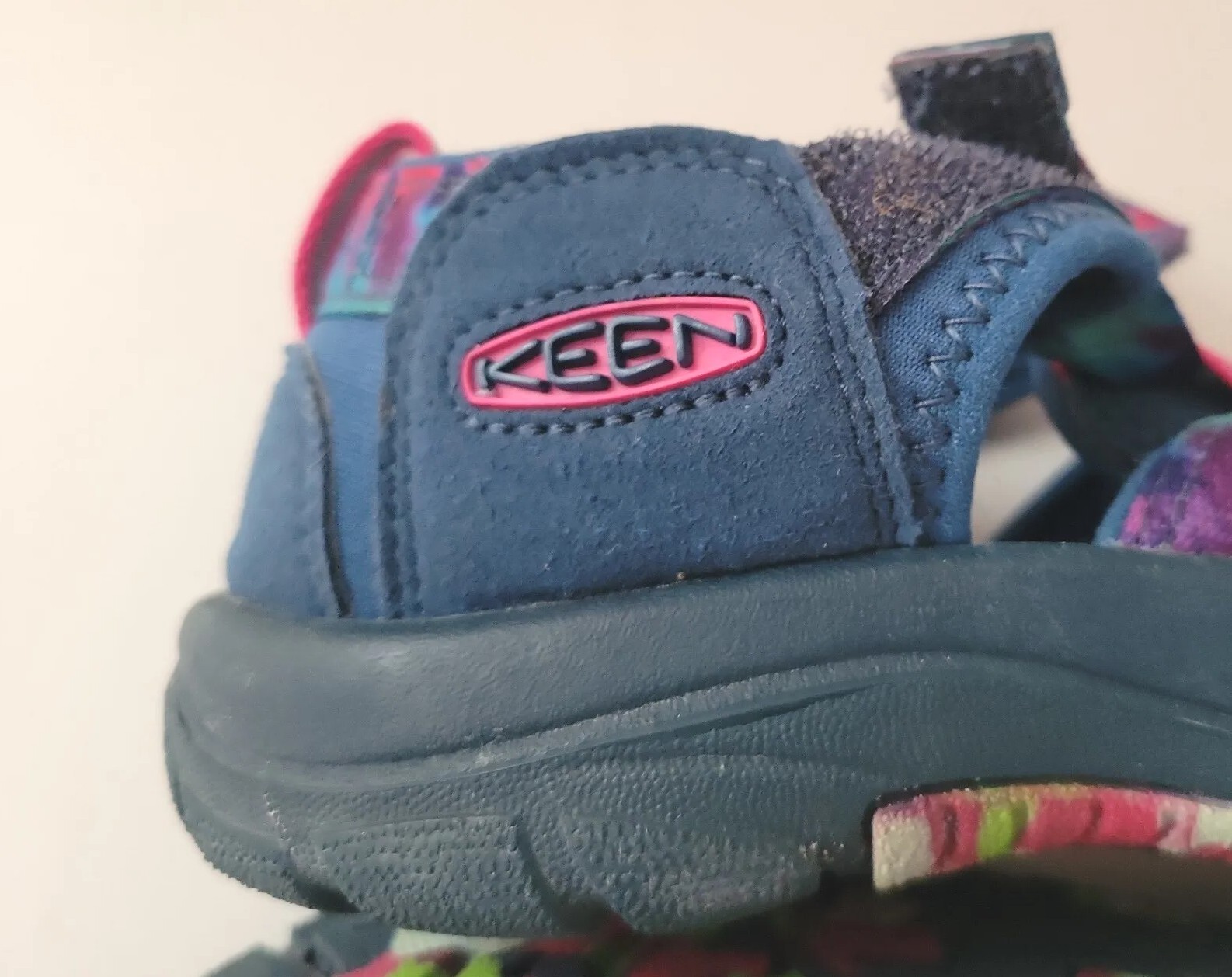 Keen Newport Sandals Youth Girl Size 5 Blue Pink Tye Dye Waterproof