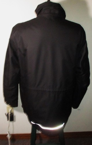 Herren VOLVO schwarze isolierte Jacke mit durchgehendem Reißverschluss Größe L/XL neu ohne Etikett - Bild 6 von 8