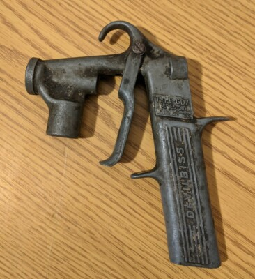 #ad Vintage DEVILBISS TYPE GDZ Series 510 Paint SPRAY GUN No Can Untested Parts $14.00