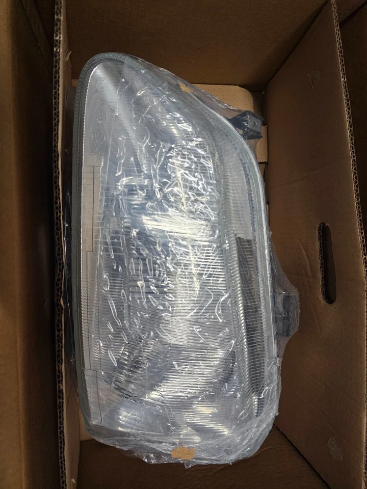 VALEO 085794 phare gauche Projecteur principal RENAULT MEGANE - Photo 1/3
