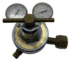 HARRIS 25-100C COMPRESSED GAS REGULATOR 25100C W/ USG GAUGE 650L