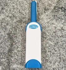 Bulbhead - Hurricane Fur Wizard Pet Lint Remover - Self Cleaning Reusable Brush