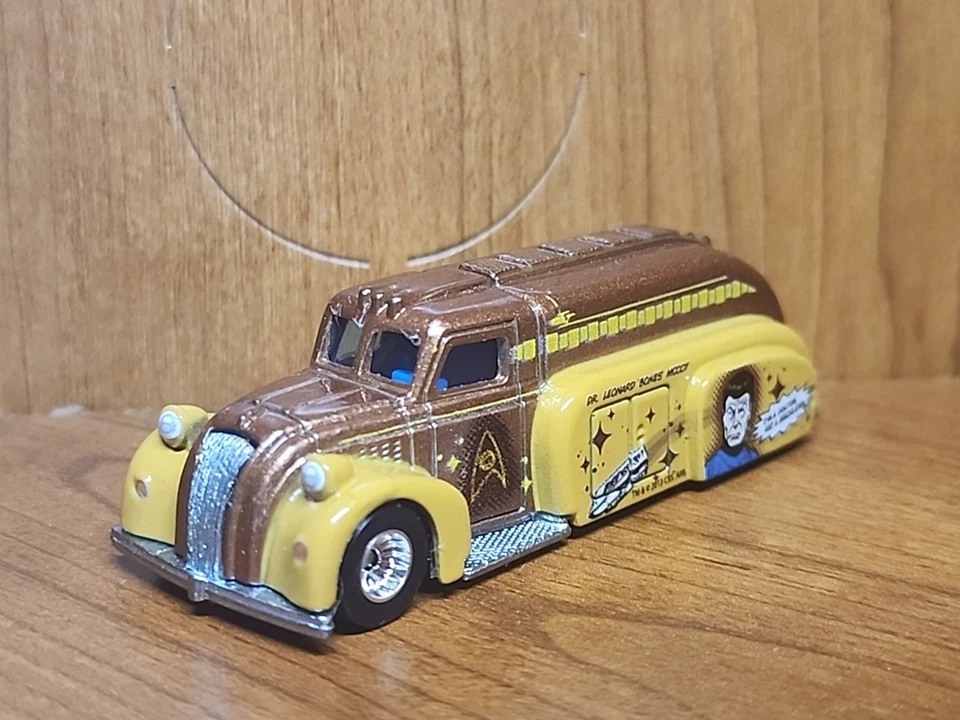 Hot Wheels '38 Dodge Airflow Dr. “Bones” McCoy Star Trek Series 1:64 Loose - Image 3 of 4