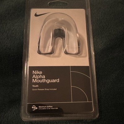 Nike Alpha Boil-and-Bite Mouthguard Youth Clear Quick-Release Breathing Football