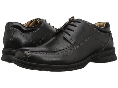 Man's Oxfords Dockers Trustee Moc Toe Oxford