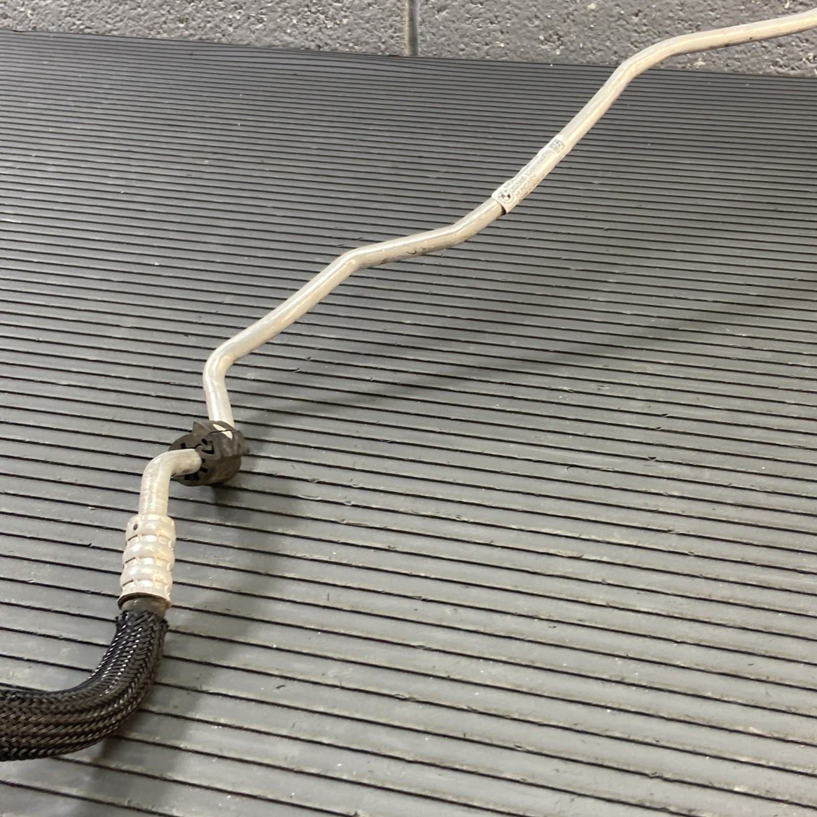 BMW i8 2014-2017 Hose pipe