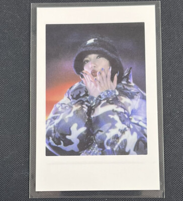K-POP・アジア YG  SELECT LISA PHOTOBOOK 0327 photocard s-l1200.jpg
