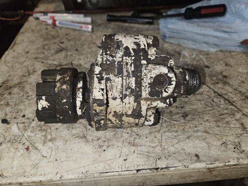 Bobcat 610 600 Wisconsin VH4D Hydraulic Pump Complete Love Joy Coupler - Picture 4 of 9