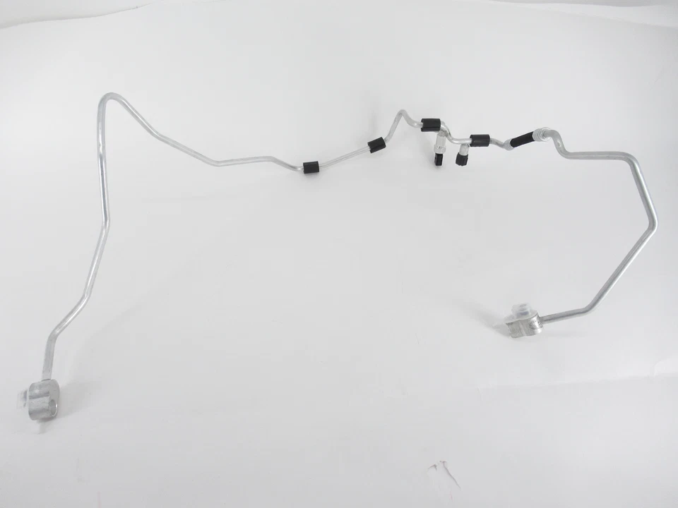 Manguera líquida refrigerante aire acondicionado original Volkswagen 5C0-820-741-AQ Foto 2 de 3