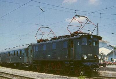 AK · Elektro-Lok E 32 27 (132) - DB - Bhf. Murnau/Obb. - 1971  (87.03)