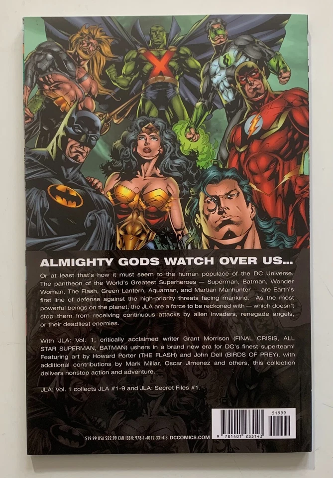 JLA Vol #1 Deluxe Edition TPB GN 1st print. (DC 2011) FN/VF condition. - Image 2 of 4