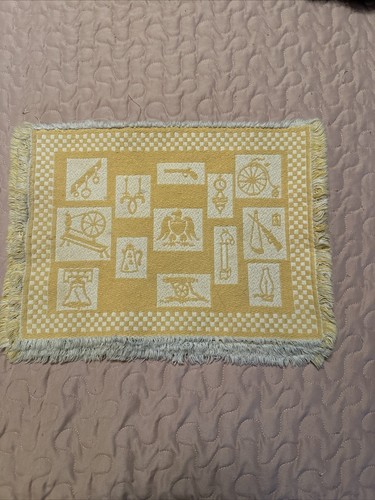 Placemats Colonial Early American Yellow Set of 4 Vintage 1960's - Picture 17 of 17