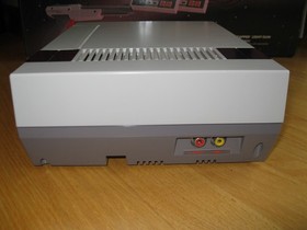 Juego de acci&oacute;n original Nintendo NES. Mayormente en caja original con el juego Super Mario/ Duck Hunt.